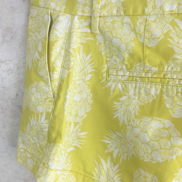 Old Navy Yellow White Pineapple Print Shorts Women's Size 0 - Picture 14 of 15